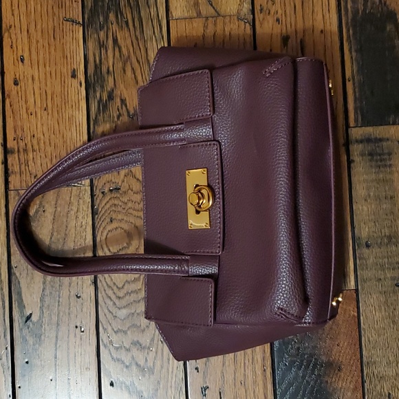 Love and Lore Handbag - Picture 2 of 8